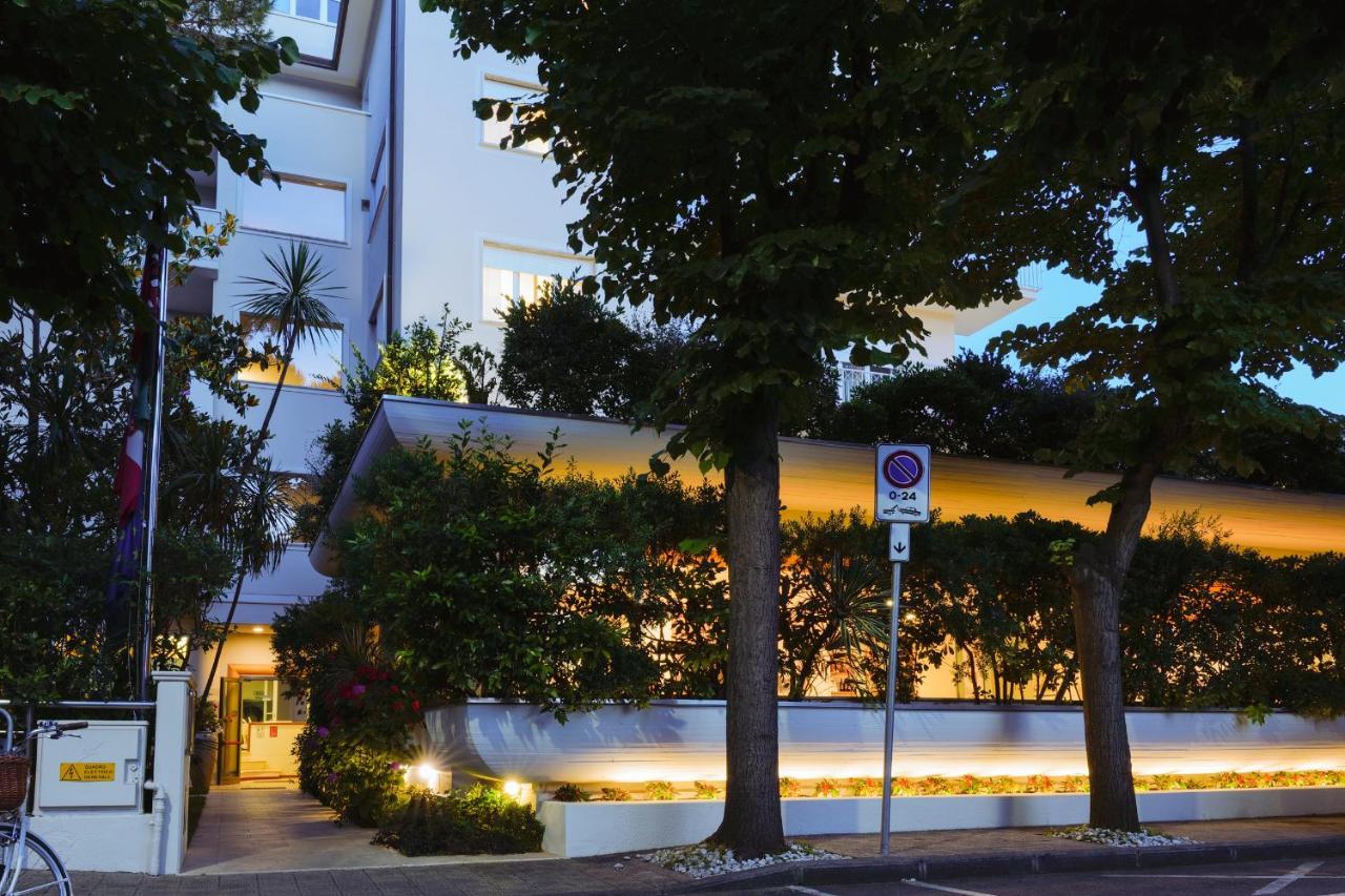 希尔威亚酒店 利多迪卡马约雷 外观 照片