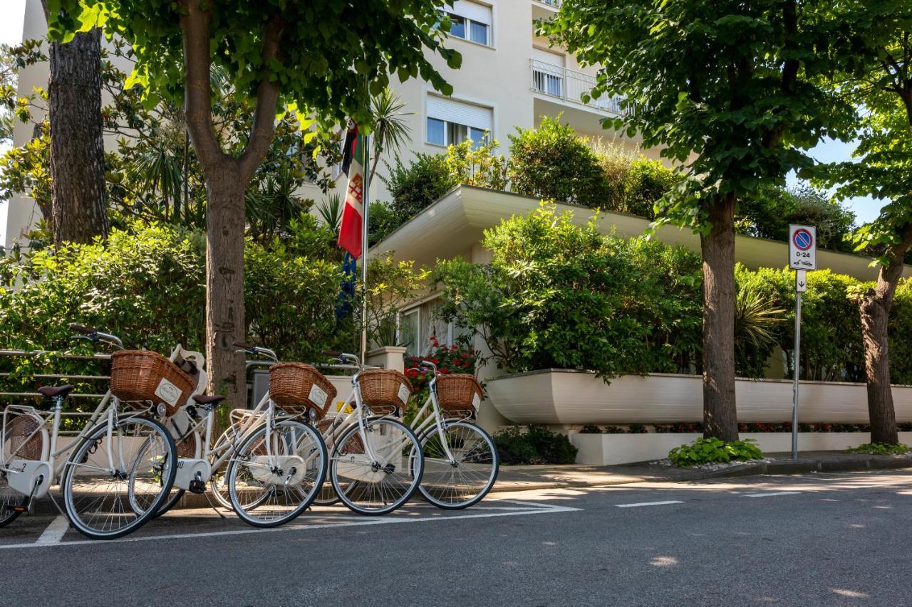 希尔威亚酒店 利多迪卡马约雷 外观 照片